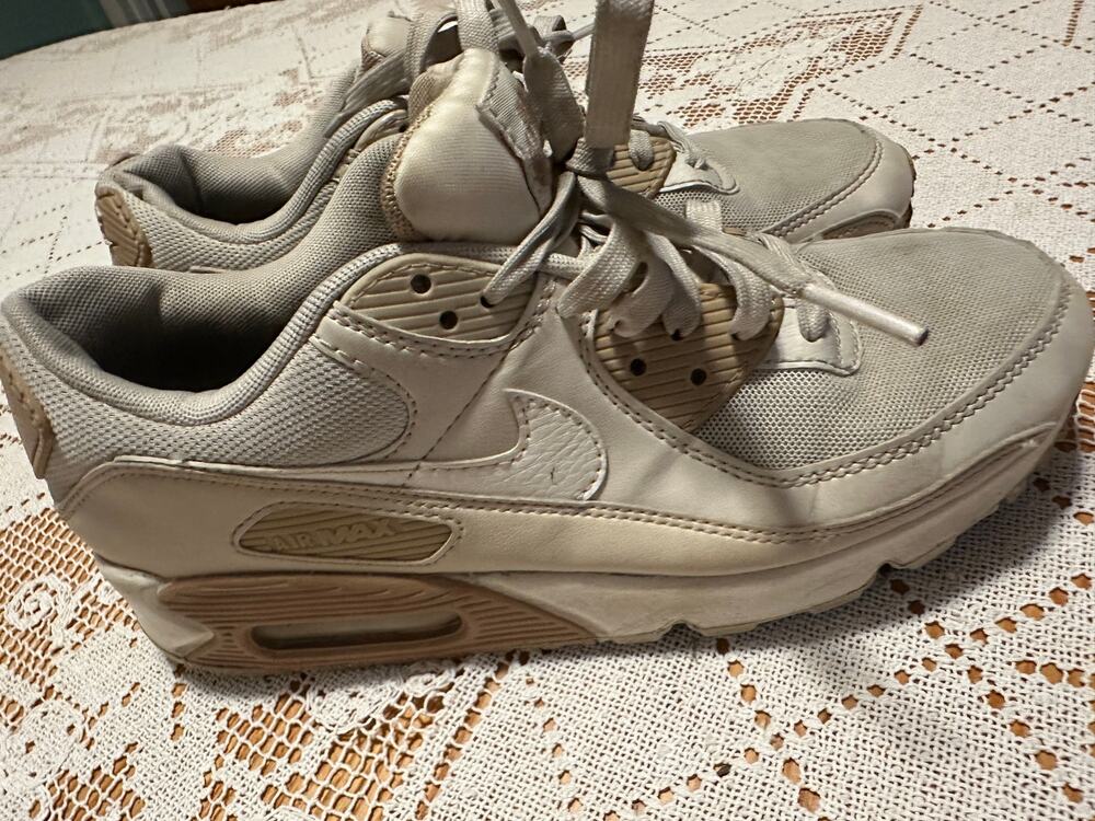 Nike Air Max 90 Phantom Light Orewood Brown Sneakers Women’s Size 9 DH8010-004